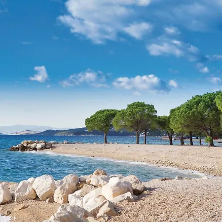 アパート Stunning In