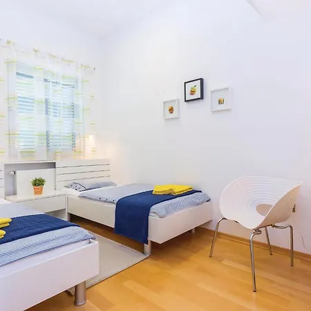 Awesome In With Wifi Apartment Crikvenica